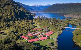 Wilderness Lodge Lake Moeraki